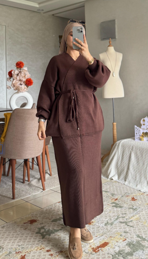 ✨ طقم "الأنوثة الدافئة".. لإطلالة شتوية تخطف الأنظار ✨