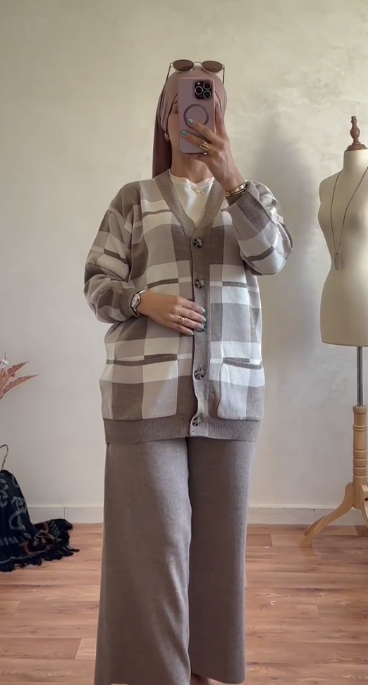 🌟 تألقي بإطلالة شتوية منزلية تجمع بين الجمالية والراحة 🌟