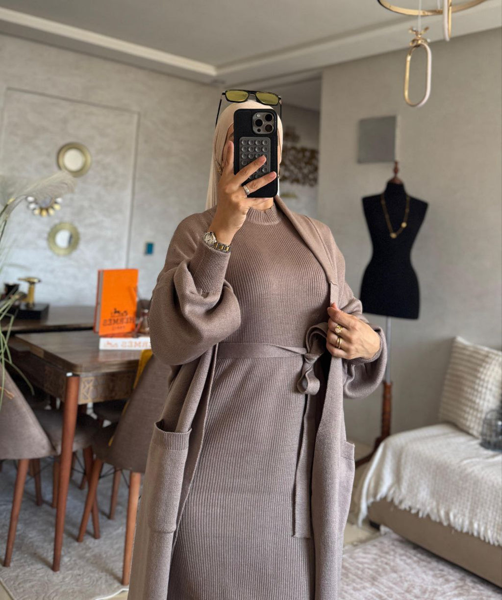 طقم صوفي ساحر - حيث الكلاسيكية تلتقي بالعصرية 🤎